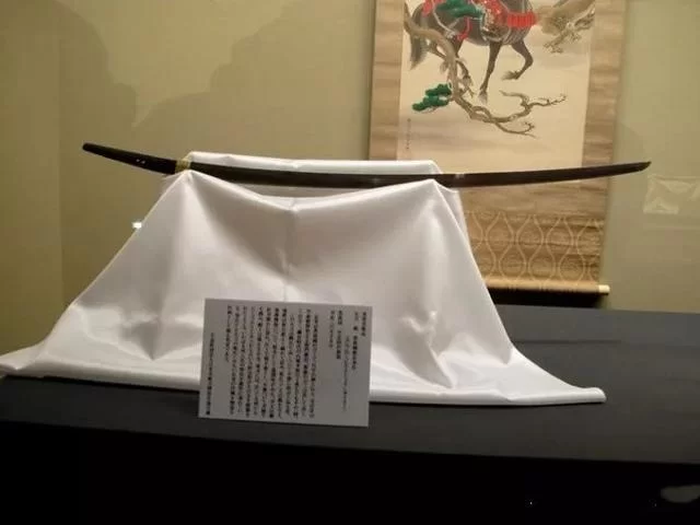 菊一文字与菊与刀：名刀背后的文化内涵与历史渊源
