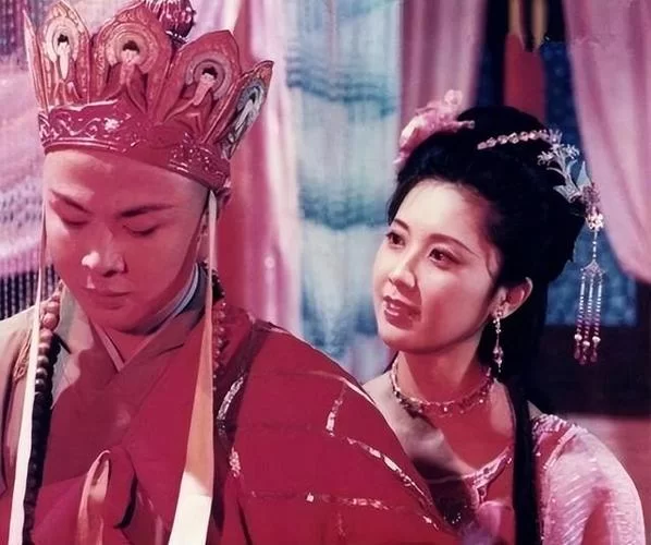 西游记西梁女国剧情深度解读：揭秘女儿国国王的爱恨情仇