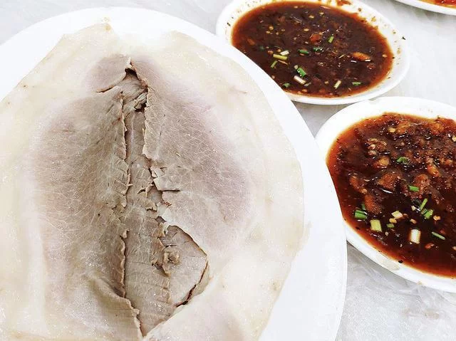 解锁四川美食：李庄白肉的独特魅力与制作技巧