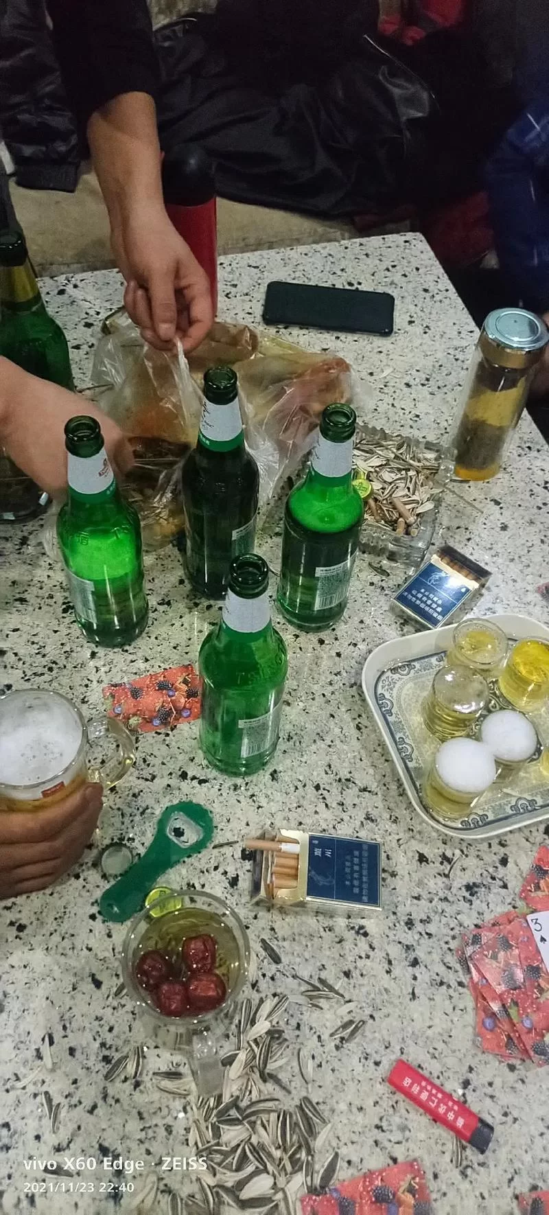 谁不是喝酒喝到吐？这首歌唱出了多少人的心声