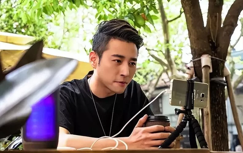 谁是真正的斗鱼一哥？网友热议不断