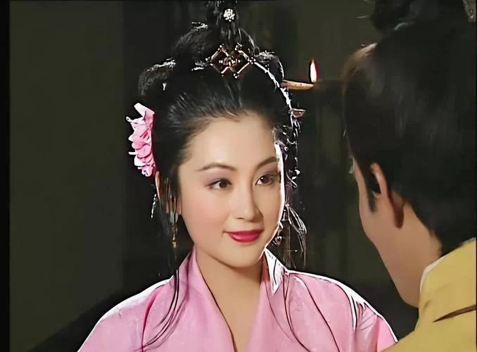 貂蝉原名叫什么？她是怎样一个传奇女子？