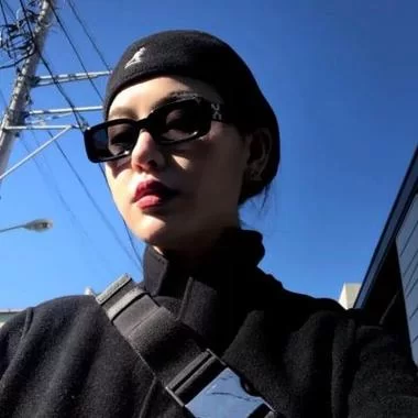 超拽冷酷女生头像，个性十足微信头像大全