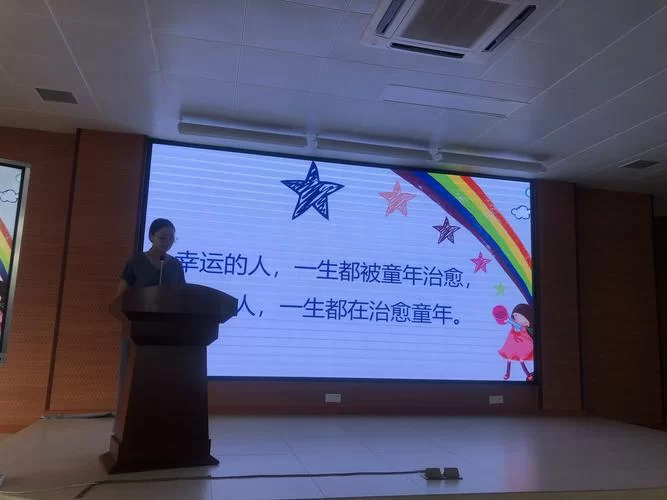 足球明星安迪卡罗尔：辉煌与低谷，他的人生故事