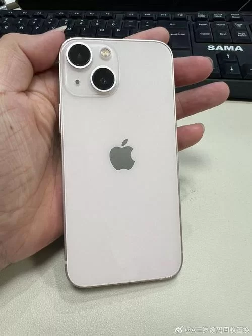 还在犹豫买iPhone13mini吗？先看看这款手机的参数配置
