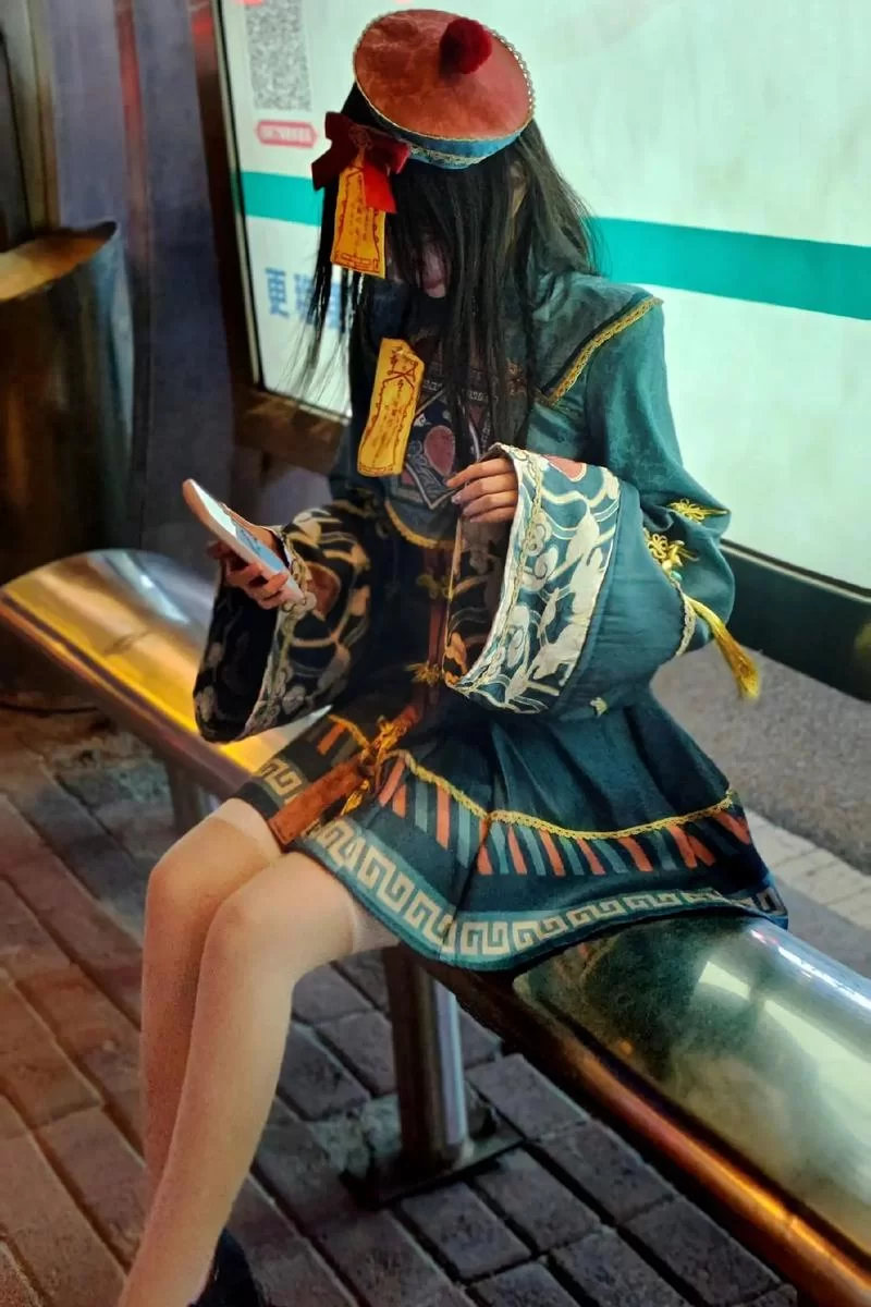道士符纸打僵尸：手机游戏排行榜及下载