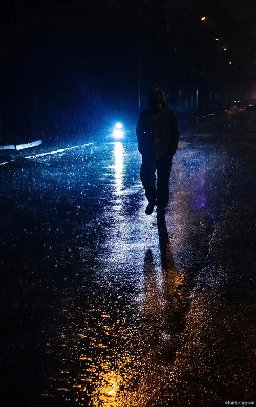 那些孤独的人啊，夜晚是否会回家？深夜里的迷茫与孤独