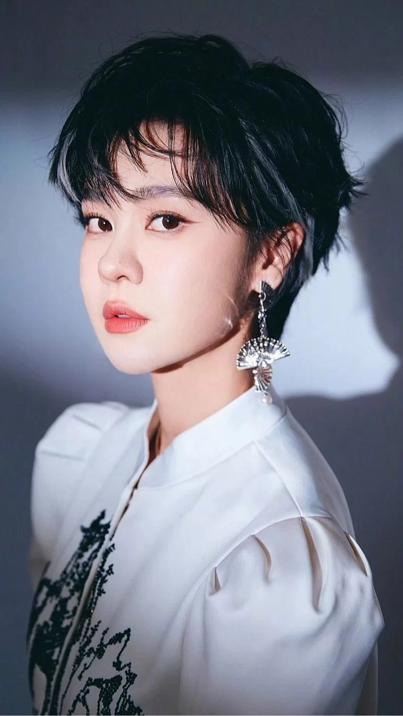 郁可唯个人资料简介大全：从超女到OST女王的蜕变