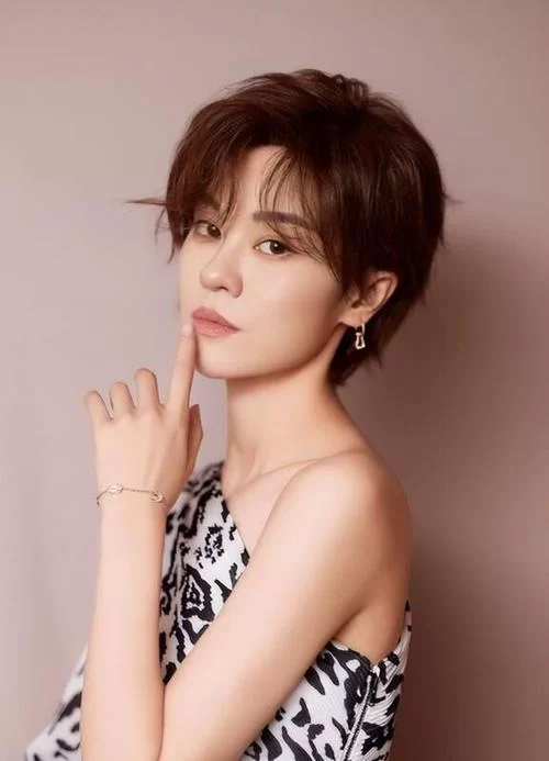 郁可唯个人资料简介大全：从超女到OST女王的蜕变