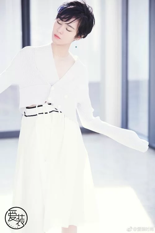 郁可唯个人资料简介大全：从超女到OST女王的蜕变