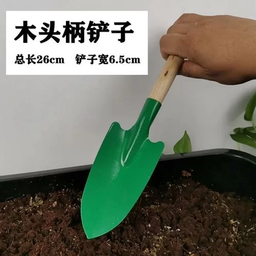 铁锹使用技巧大全：省力挖土小妙招