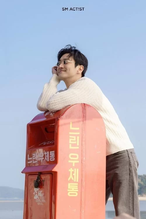 韩国男神彩虹王子：崔始源的慈善与争议