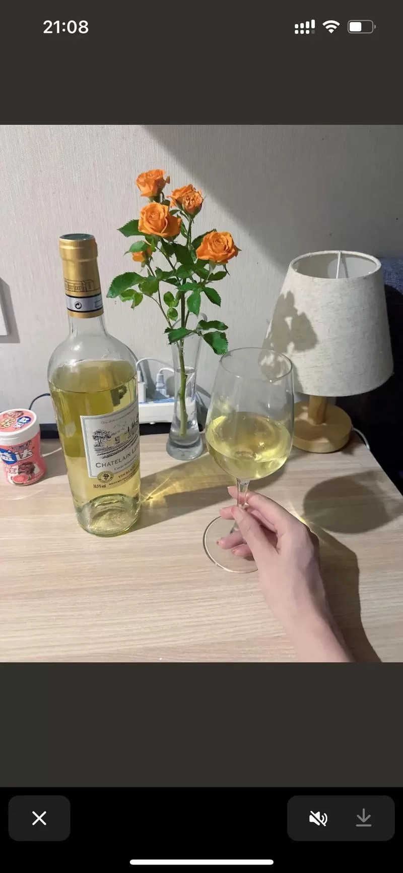 高品质手拿酒杯图片:适用于各种场景 高品质手拿酒杯图片:适用于各种场景