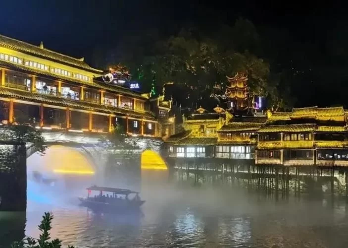 凤凰汉化版最新更新内容全汇总，玩家必看的升级指南！