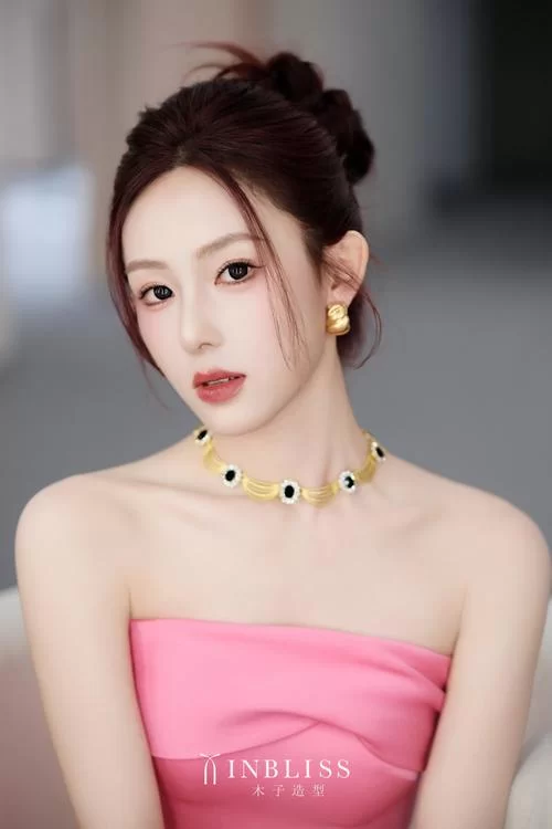 手机版美女养成师在哪下载？分享几个简单的下载方法！