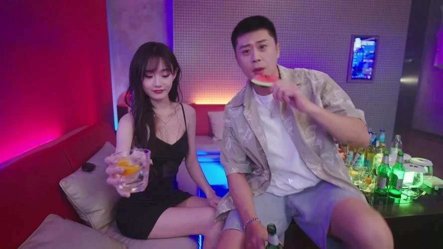 完蛋我被美女包围了在哪下载？老玩家分享安全途径！