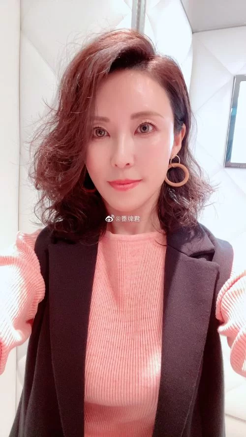 岳母如何下载手机APP软件？一步步教她轻松搞定没问题！