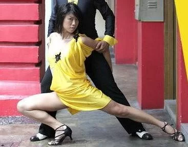 想看与女大生的同居生活更新地址？最新章节指路！