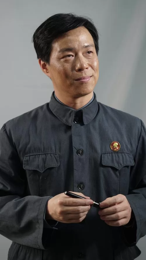 打工人张伟更新地址后多久生效？别错过重要通知！
