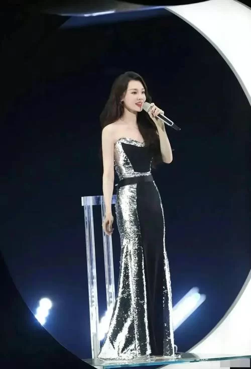 找热舞女郎下载安卓安装包吗？最新版下载链接马上给你！