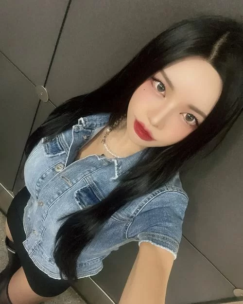 找阿西美女室友版本大全费劲？(老司机教你快速找到)