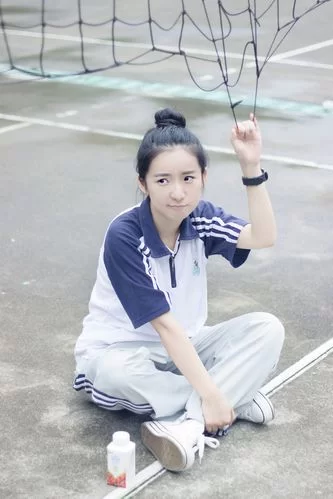盗摄学园汉化版下载，体验不一样的校园生活！