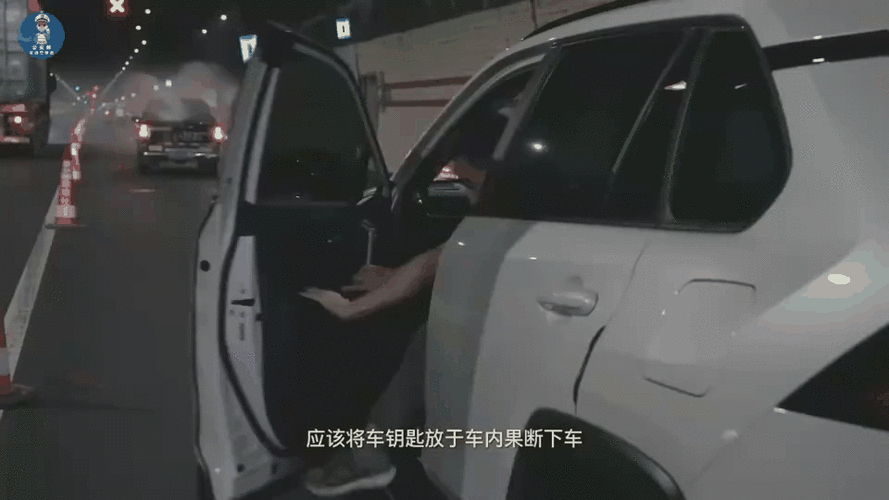 隧道逃生最新版本怎么玩？新手必看攻略指南！
