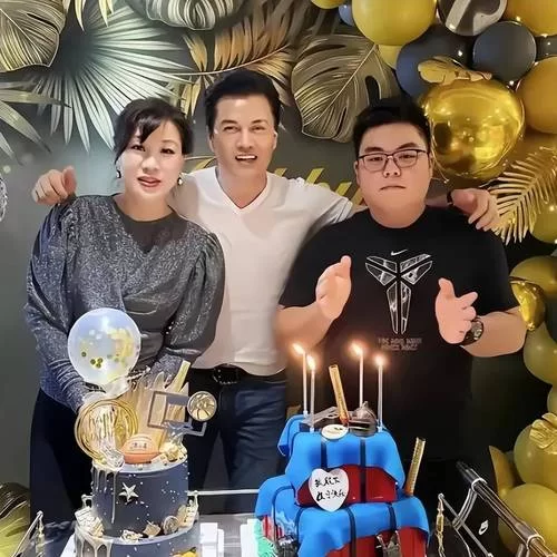 再婚家庭的奇妙故事汉化版最新章节全解析