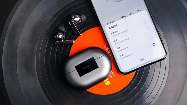 凤凰V11外传Wet最新版本与其他版本对比分析