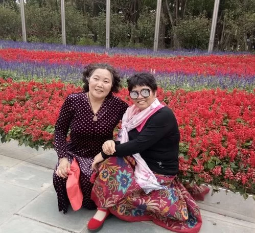 好色管家俏姐妹汉化版最新内容详细介绍