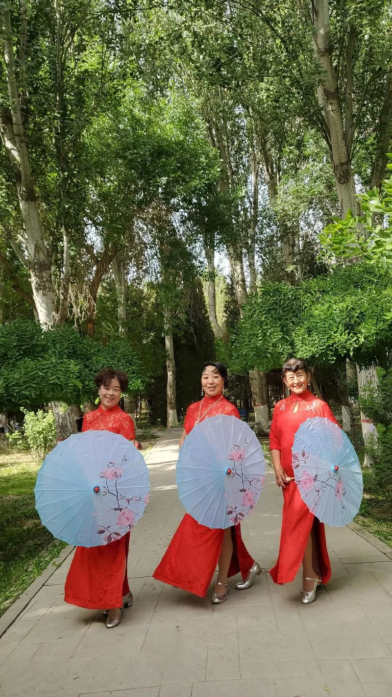 好色管家俏姐妹游戏攻略 金钱与资源高效获取秘诀
