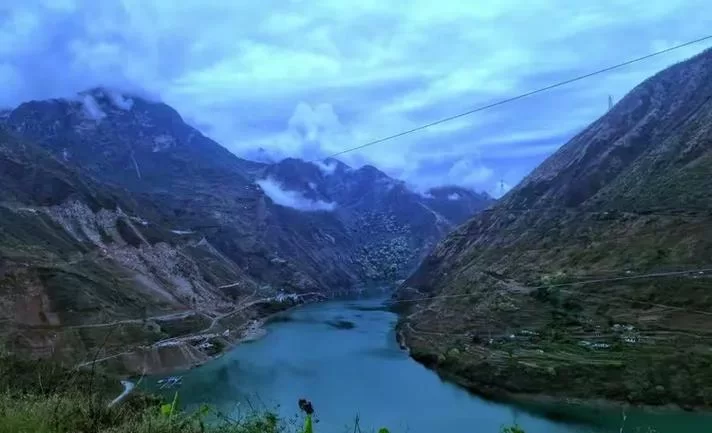 峰回路转官方正式版下载最新版 轻松安装畅玩无忧 峰回路转官方正式版下载最新版 轻松安装畅玩无忧