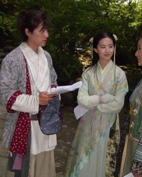 我的银乱妻子奥莉官方网站幕后花絮大公开