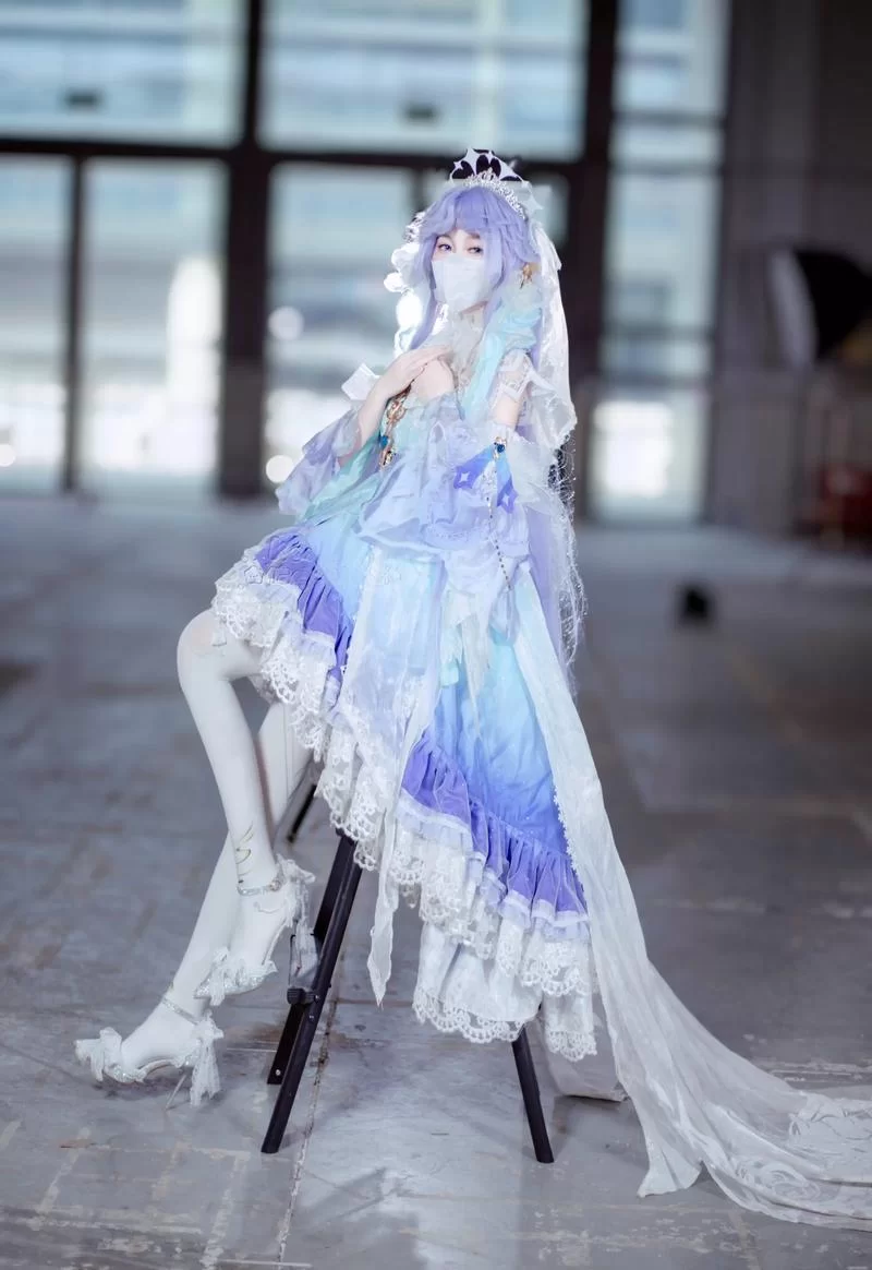 新婚妻子的Cosplay生活游戏下载最新版本