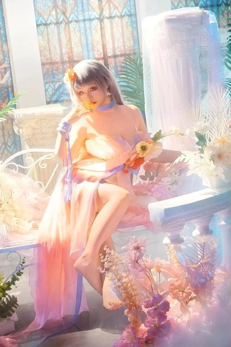 新婚妻子的Cosplay生活游戏下载最新版本