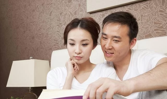 最新讲述曾经欺负我的不良少年来到我的按摩店故事
