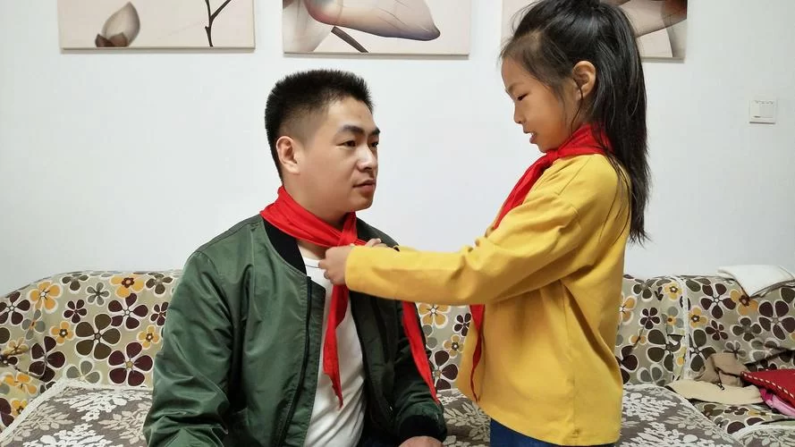 最新讲述曾经欺负我的不良少年来到我的按摩店故事