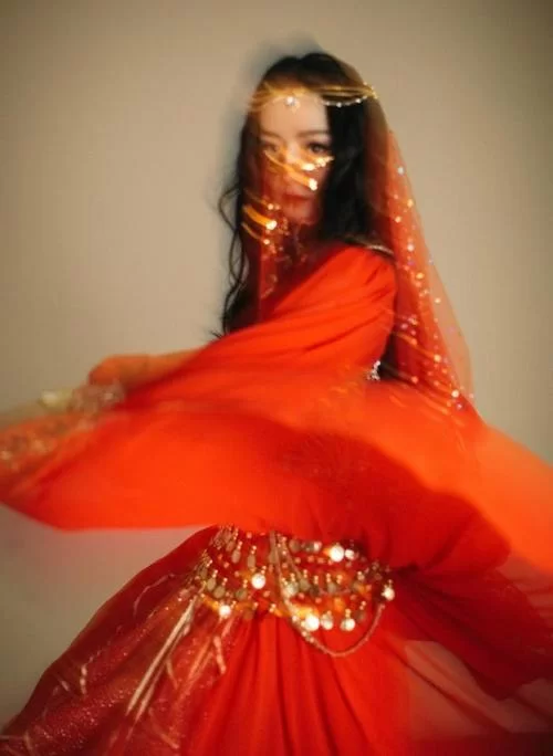 红色面纱汉化版最新更新内容盘点 玩家必看指南