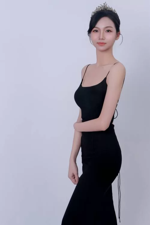 美女剑客晴美官网最新动态 一睹女神风采不容错过
