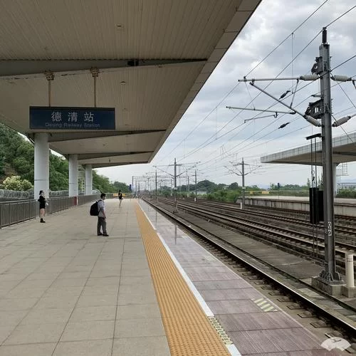 色情券吧汉化版班上女生新功能体验报告