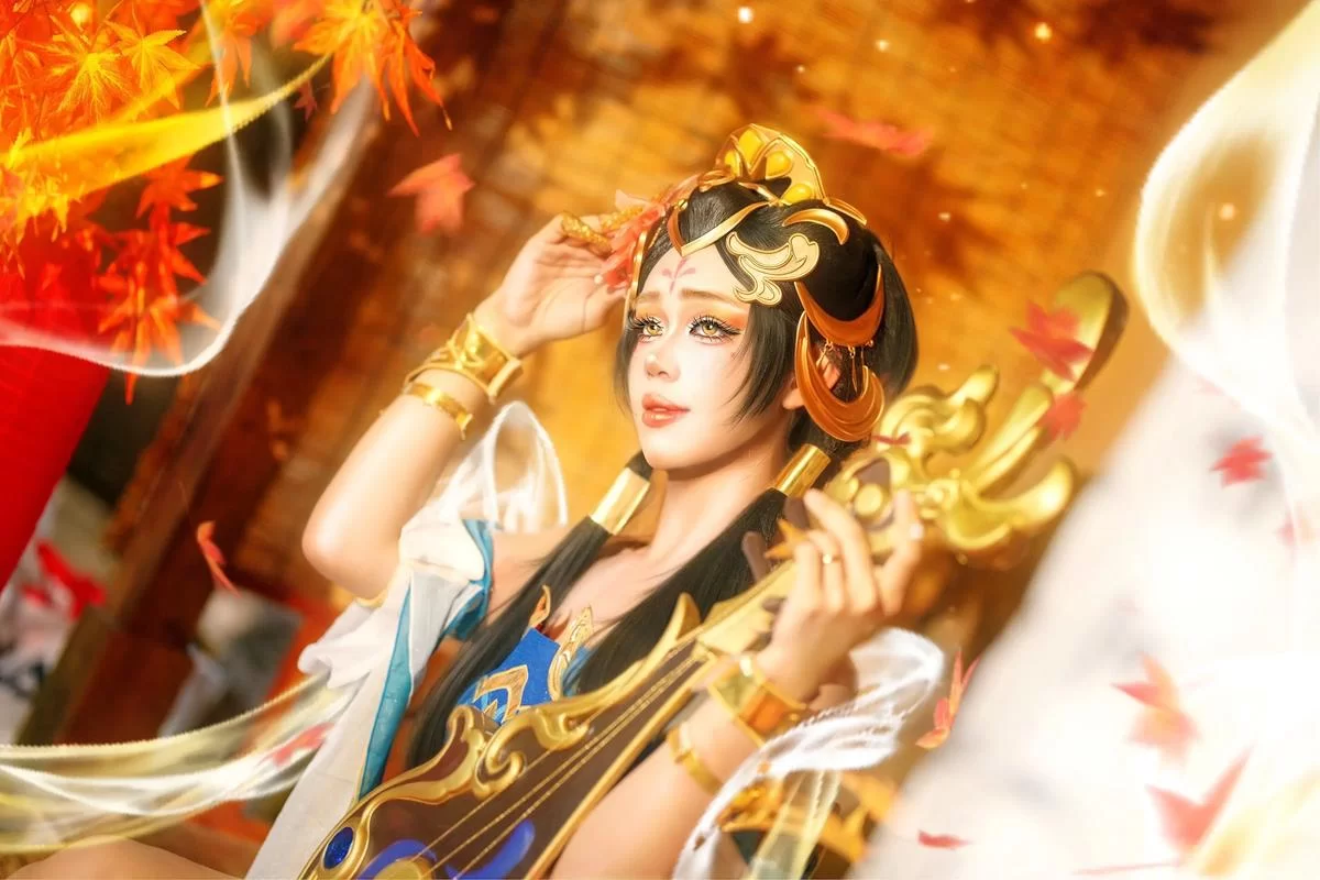 辣妹COS疯狂杨过游戏 神还原角色引爆话题