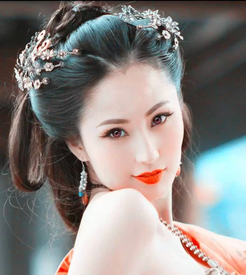 阁楼里的睡美人最新版本是多少 现在更新到第几版了