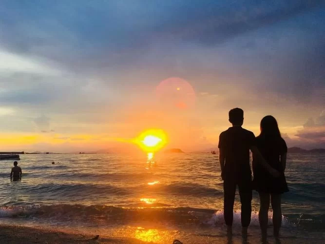 阳光湾恋人1-3合集汉化版 安卓手机完美运行